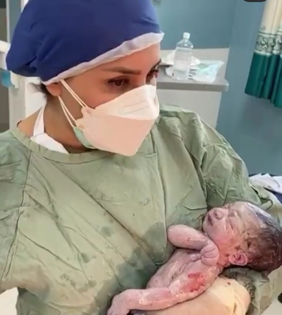 تصویر جلد آگهی